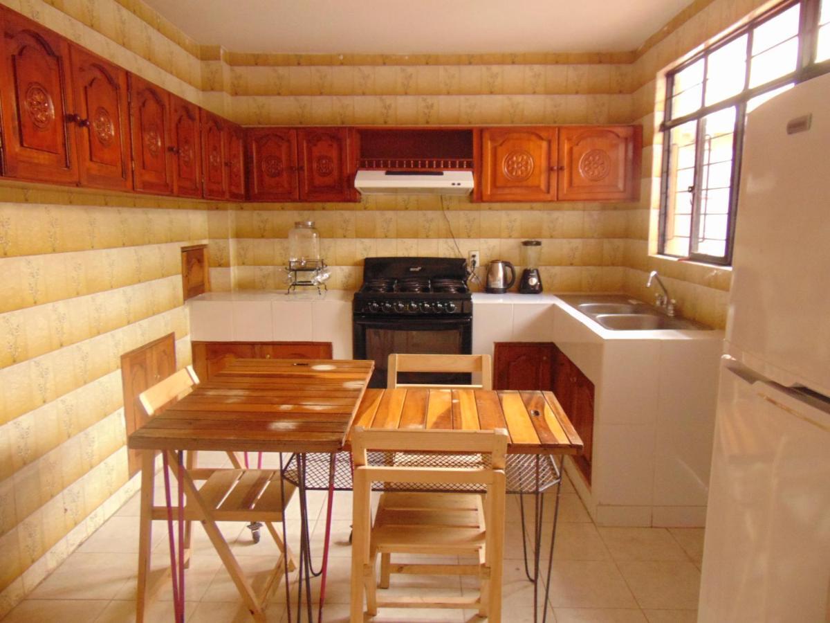 Bed and Breakfast Kaza Muta Сан-Крістобаль-де-лас-Касас Екстер'єр фото