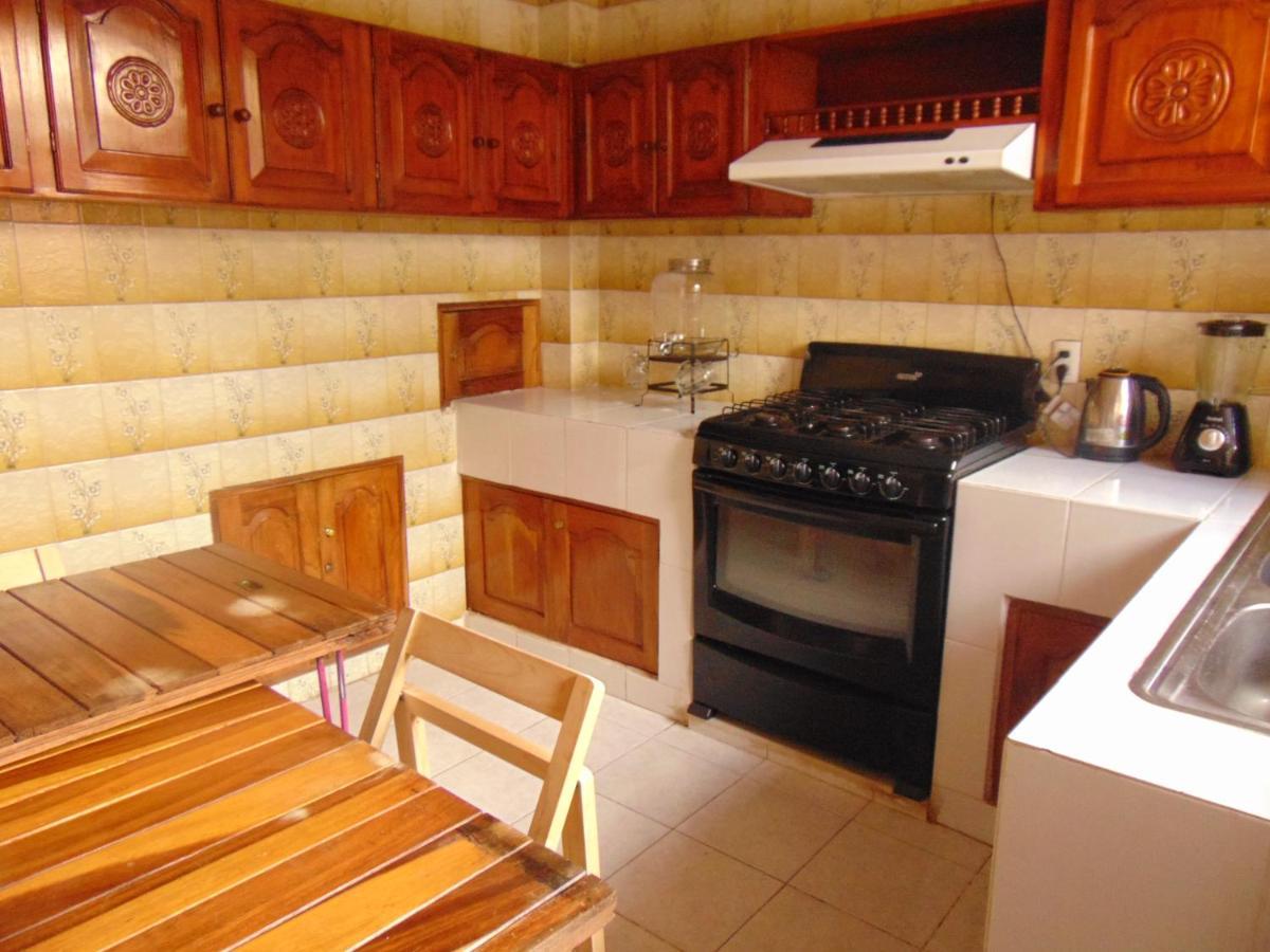 Bed and Breakfast Kaza Muta Сан-Крістобаль-де-лас-Касас Екстер'єр фото