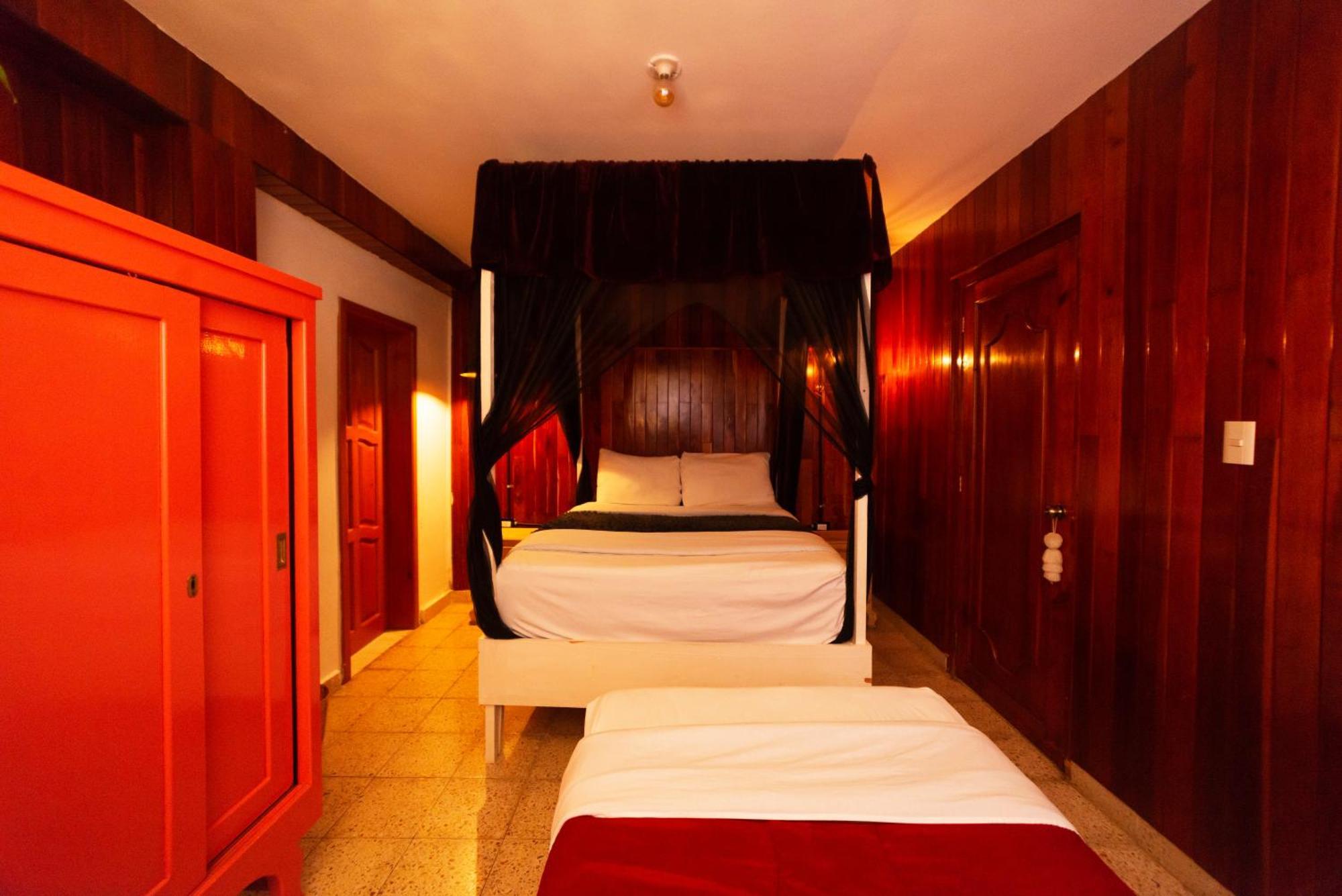 Bed and Breakfast Kaza Muta Сан-Крістобаль-де-лас-Касас Екстер'єр фото
